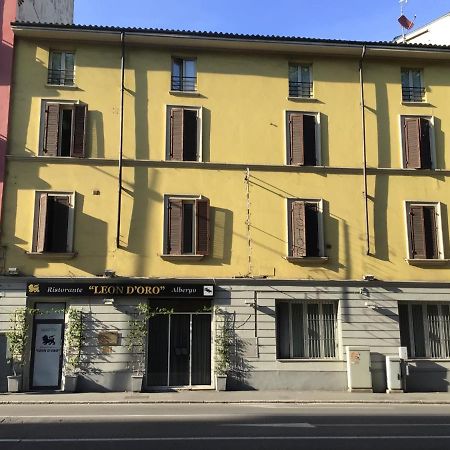 Leon Doro Hotell Parma Exteriör bild