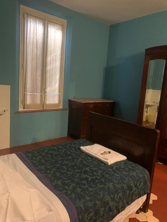 Leon Doro Hotell Parma Exteriör bild