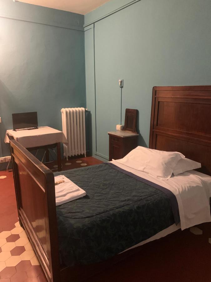 Leon Doro Hotell Parma Exteriör bild